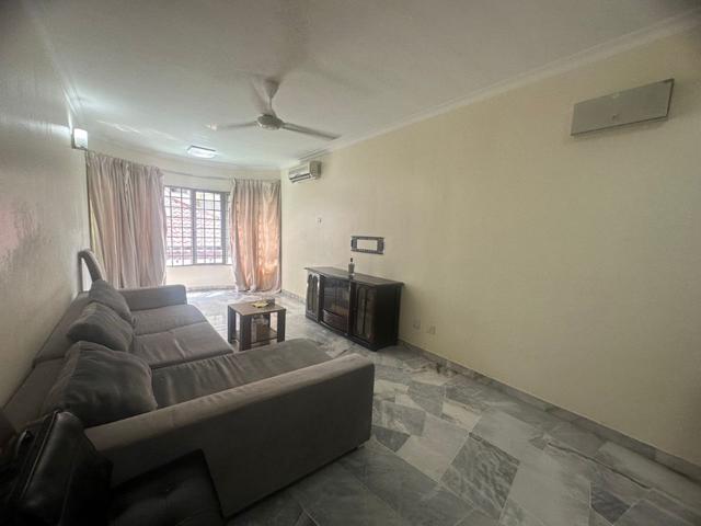 Sri Intan 1 Limited Big Yard Unit For Sell