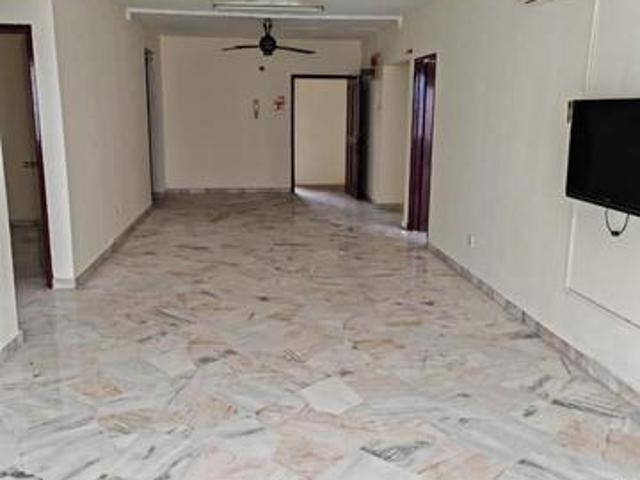 Sri Intan 2 Condo Partially furnished Renovated move in condition