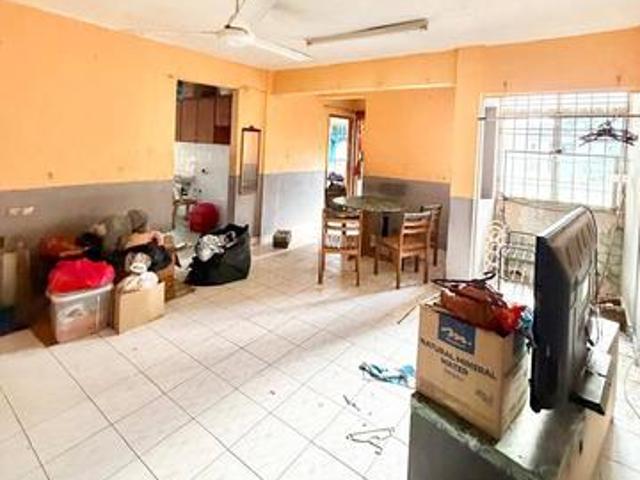 Sri Intan Apartment Bandar Seri Alam Masai