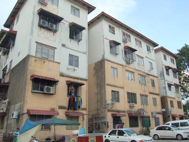 Sri Indah Apartment Ground floorSeri Kembangan Selangor