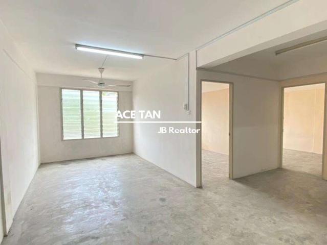 Sri Lanang Flat, Desa Tebrau