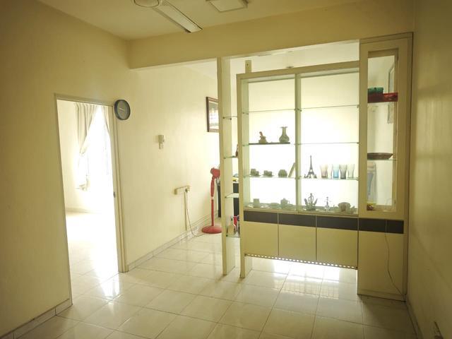 Sri Mekar 2 Apartment For Sale