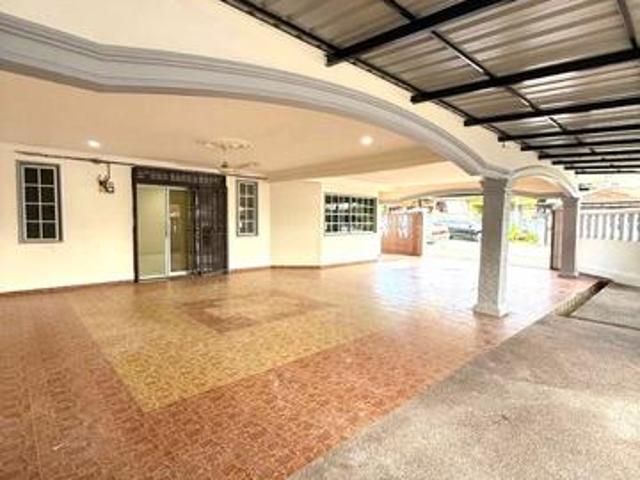 Sri Saujana Kota Tinggi 2 Storey Corner 5Bed 4Bath Full Loan Cheap