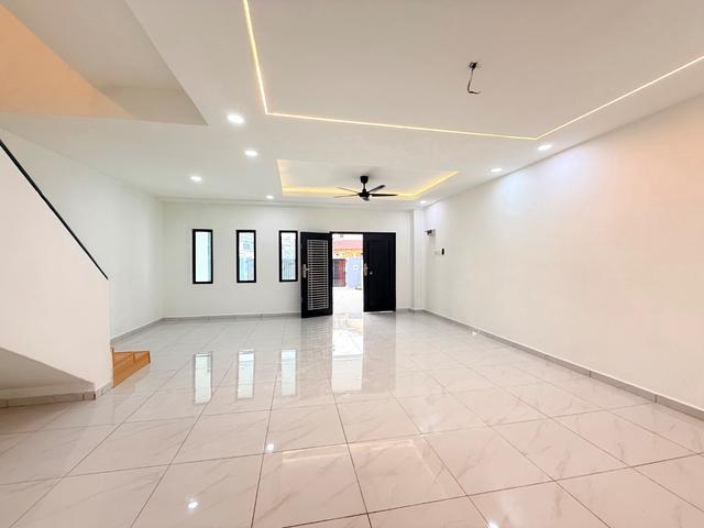 Sri Skudai Double Storey Terrace Fully Renovated Can Full Loan