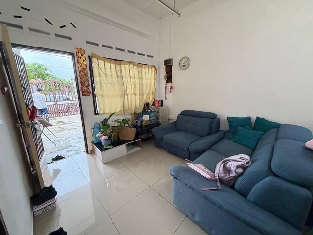 Sri SkudaiRenovated HouseLow DepositFreehold22x70
