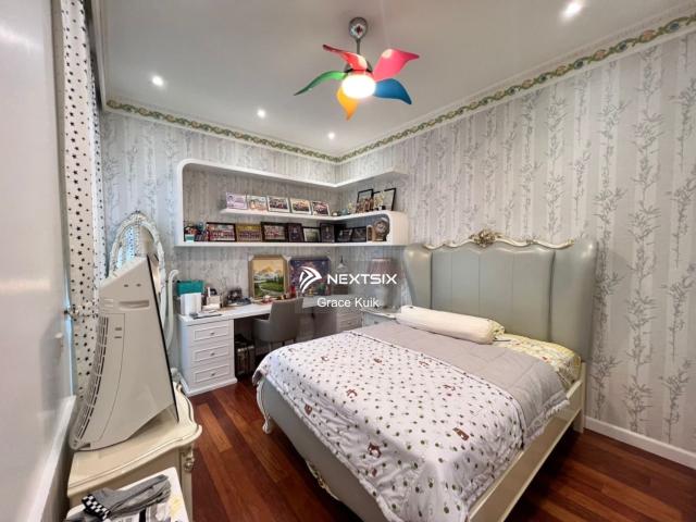 Sri Plentong 1.5 Storey Semi Detached Factory For Sale