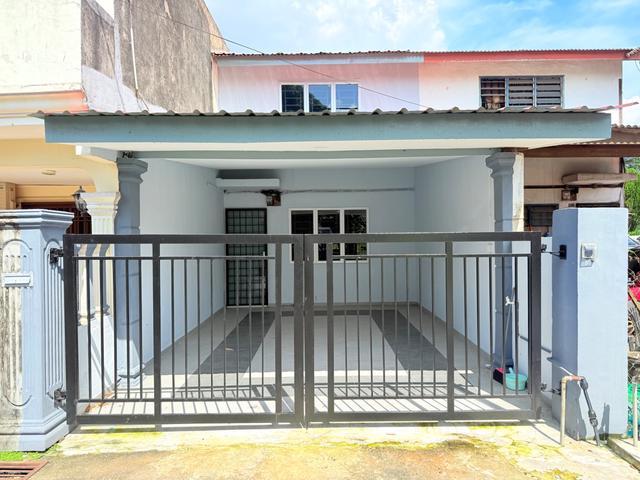 SRI putri kulai 2 2 bilik fully renovated menunggu tuan baru