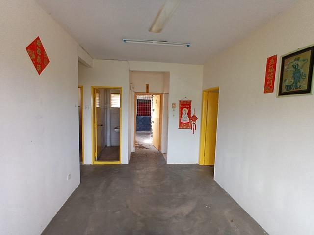 Sri Pulai low cost flat 100k very nice unit