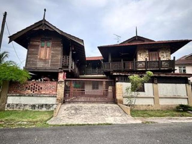 Sri Pulai Perdana Double Storey Terrace House 4bed Renovate Johor Bhru