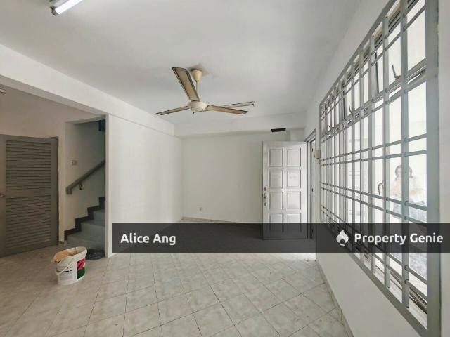 Sri Pulai Perdana/Can Full Loan/Can Walk to Primary school and Shoplot