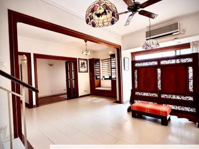 Sri York