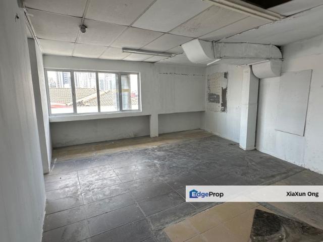 SS2 PJ commercial office upstairs CORNER infront durian street