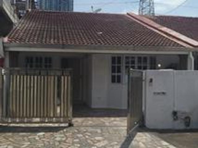 SS4 PJ One storey house for rent