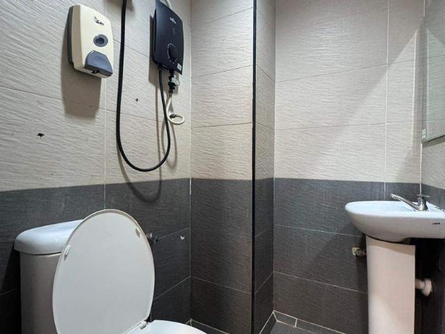 Ss6 Coliving single and queen bed room available low deposit n zero deposit immediately move in