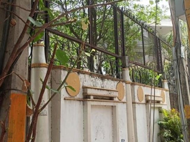 Swasthya Vihar, East Delhi 4 Bedroom 200 Sq. Yd. Villa in Swasthya Vihar Delhi Listing ID: #10400