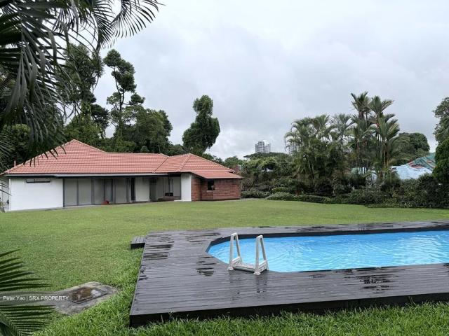 Swettenham Road D10, Detached