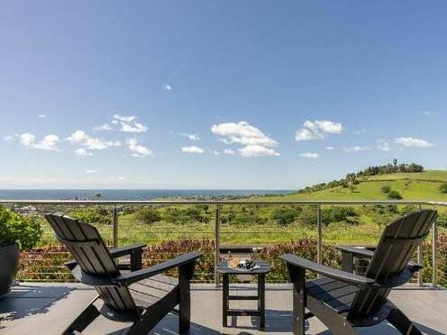 Sweeping vistas where coast meets country