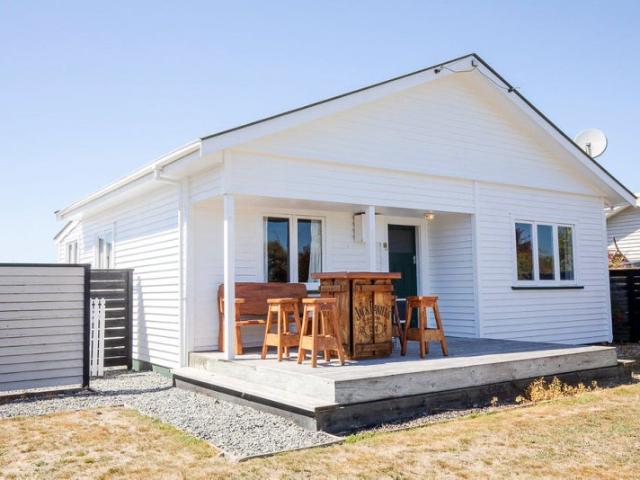 Sweet Cottage for Home or Investment