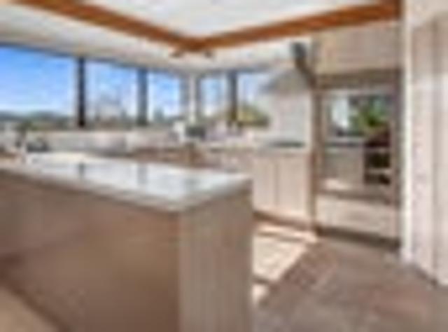 Sweet Family Home on Magnolia Avenue