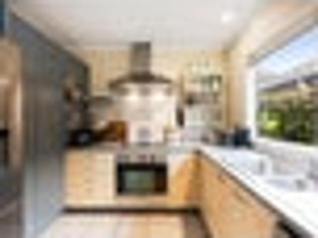 Sweet living on Applebox Lane