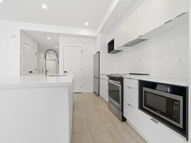 SWITCH Bloc 2 Bed 2.5 Bath [object Promise] for Rent