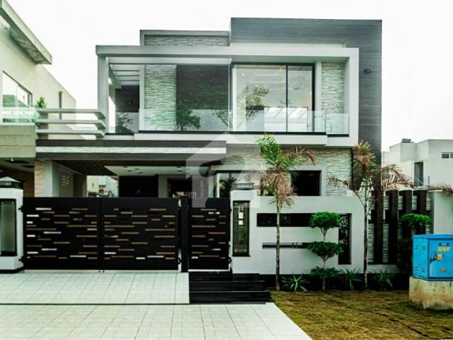 Swimming Pool 1 Kanal Fully Furnished Modern House with for Sale in DHA Lahore