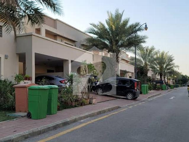 St 3 Quaid Villas 200sq Yd Close To Entrance Of BTK 3Bed One Unit Villas FOR SALE