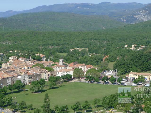 St Vallier de Thiey Au Coeur du Village