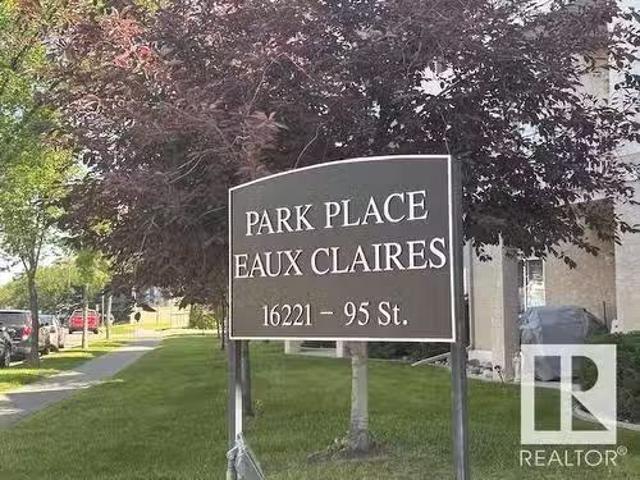 # St W Nw, Edmonton, AB, T5Z 3V3 condo for sale Listing ID.