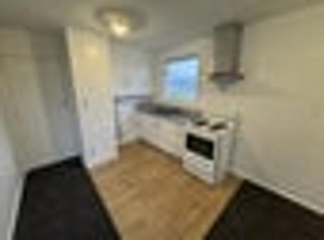 St. Albans, 2 bedrooms, $450 pw