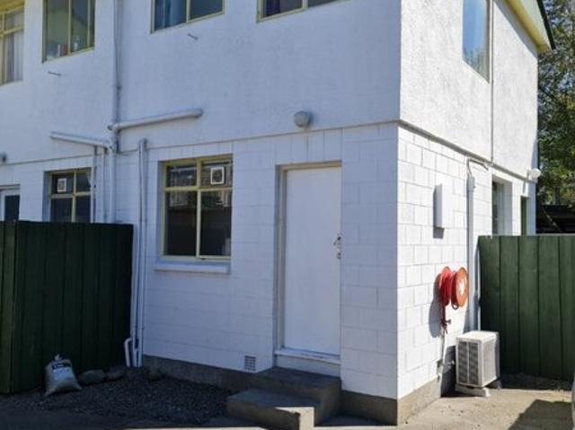 St Albans two bedroom Unit