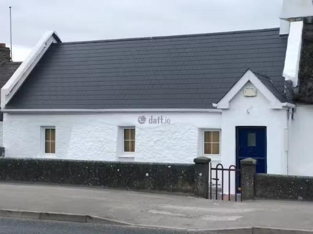 St Annes Cottage, Golflinks Road, Bettystown, Co. Meath is for.