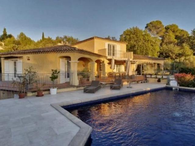 St Antonin Du Var Tres Belle Villa T7 Vue Panoramique 230m² Saint Antonin du Var