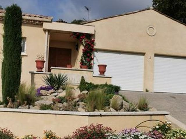 ST BAUZILLE DE MONTMEL EXCLUSIF Villa atypique 7 pièces et plus.