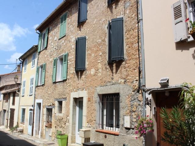 St CEZAIRE SUR SIAGNE, superbe maison de village