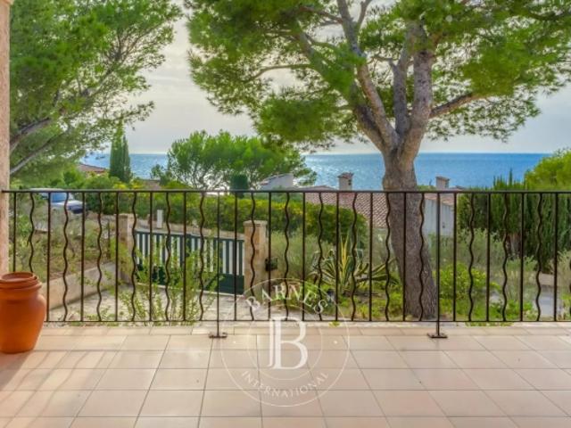 St Cyr/Mer, vue mer panoramique, calme absolu, beaucoup de potentiel, maison 144 m², 3 chambres, terrain 1800 m²