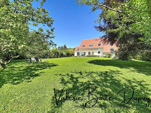 St Denis en Val à 10 min d'Orléans centre, à vendre Maison d. 190m² Saint Denis en Val