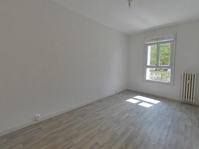 ST FLORENTIN APPT T4 RDC