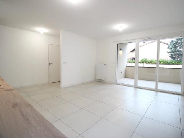 St Genis les Ollières: T3 de 63.61m2 avec balcon et garage