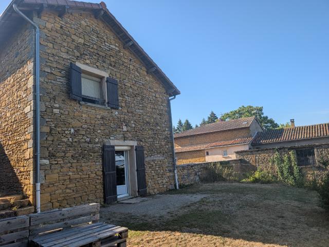 St Germain Nuelles, maison de hameau de T3