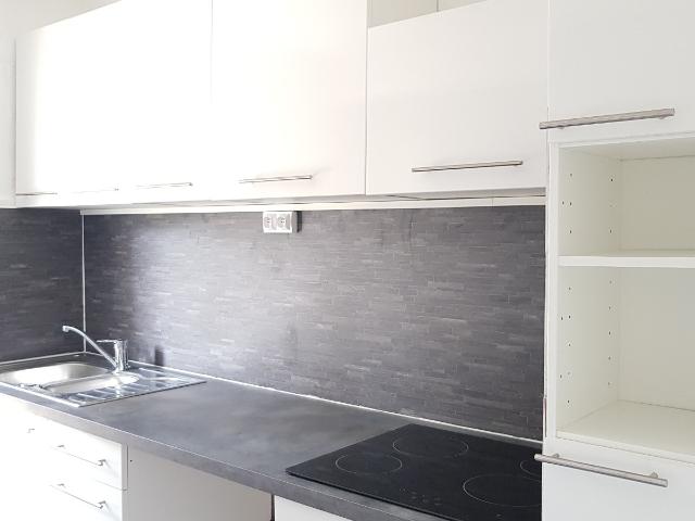 St GINIEZ 13008 T3 46 m2 cave