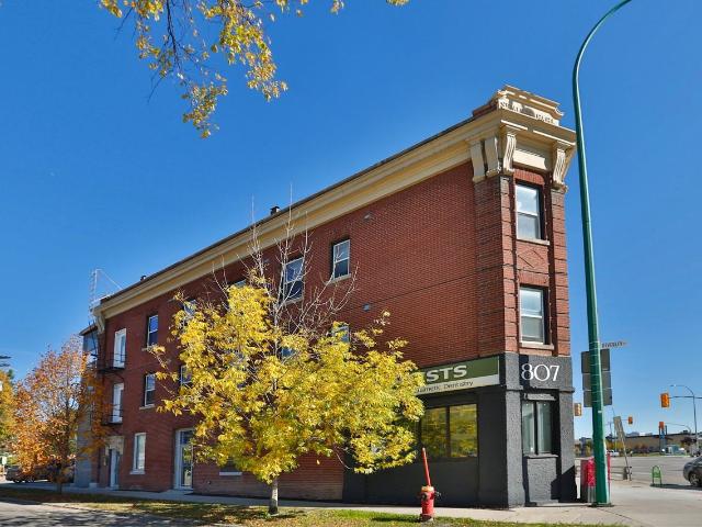 St. James Park Block 1 Bedroom Apartment for Rent at 233 Beverley St, Winnipeg, MB R3G 1T6 Saint Matthews