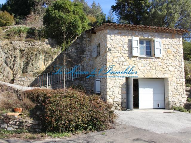 St Jean du Gard, maison cévenole en pierres F6 avec de terra