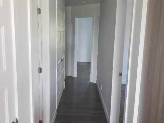 St Jean sur Richelieu secteur Iberville Logement 4 1/2 moderne style condo 2019 2 stationnements inclus