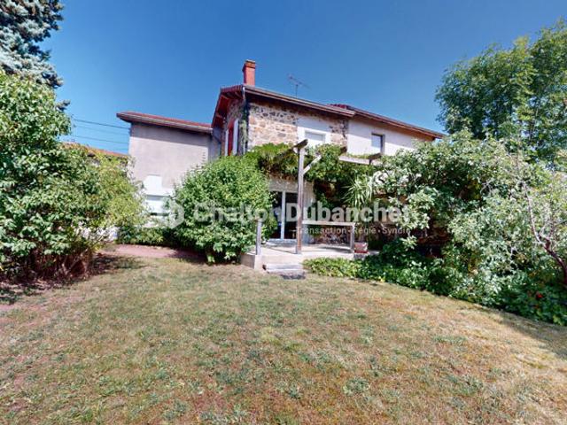 ST JODARD Maison de 95 m² avec dépendance attenante offrant un potentiel d'agrandissement