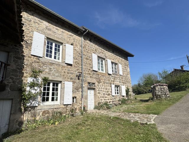 ST JUST MALMONT 43 JOLIE FERME AUTHENTIQUE EN PIERRE AVEC
