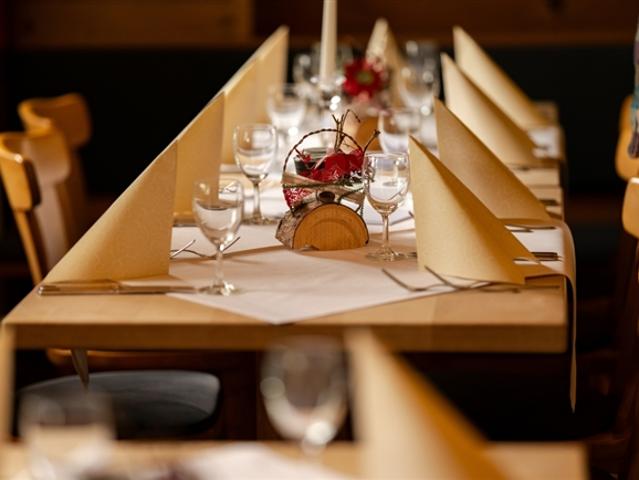 ST LÉGIER HERRLICHES RESTAURANT MIT WOHNUNGEN ZUR MIETE