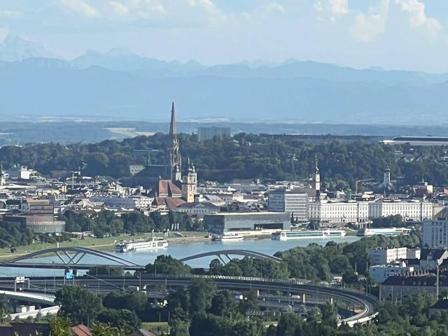 St. Magdalena schönster Blick über ganz Linz