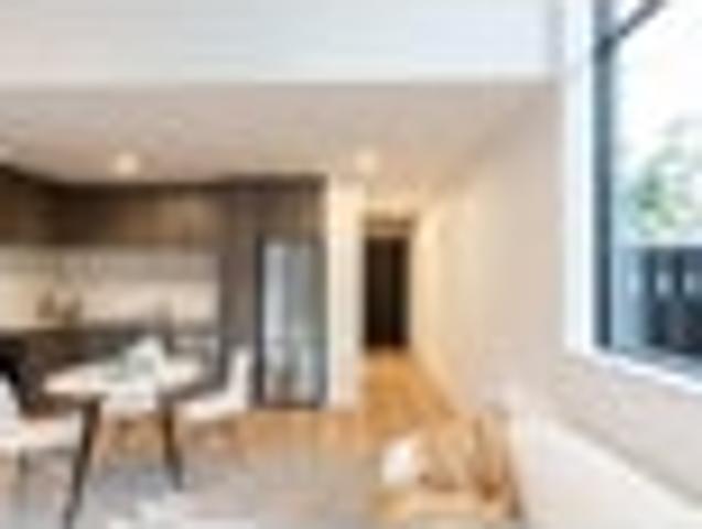 St. Martins, 2 bedrooms, $625 pw
