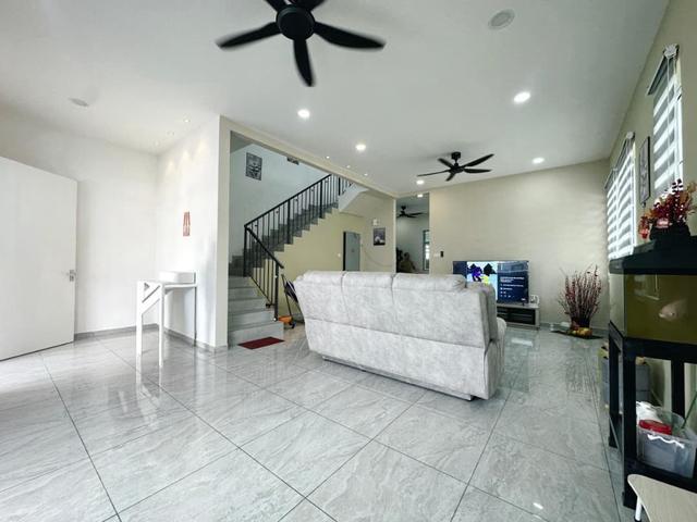 ST Marco Park 2 Kulai Double Storey Endlot 22x70 Renovated Furnished